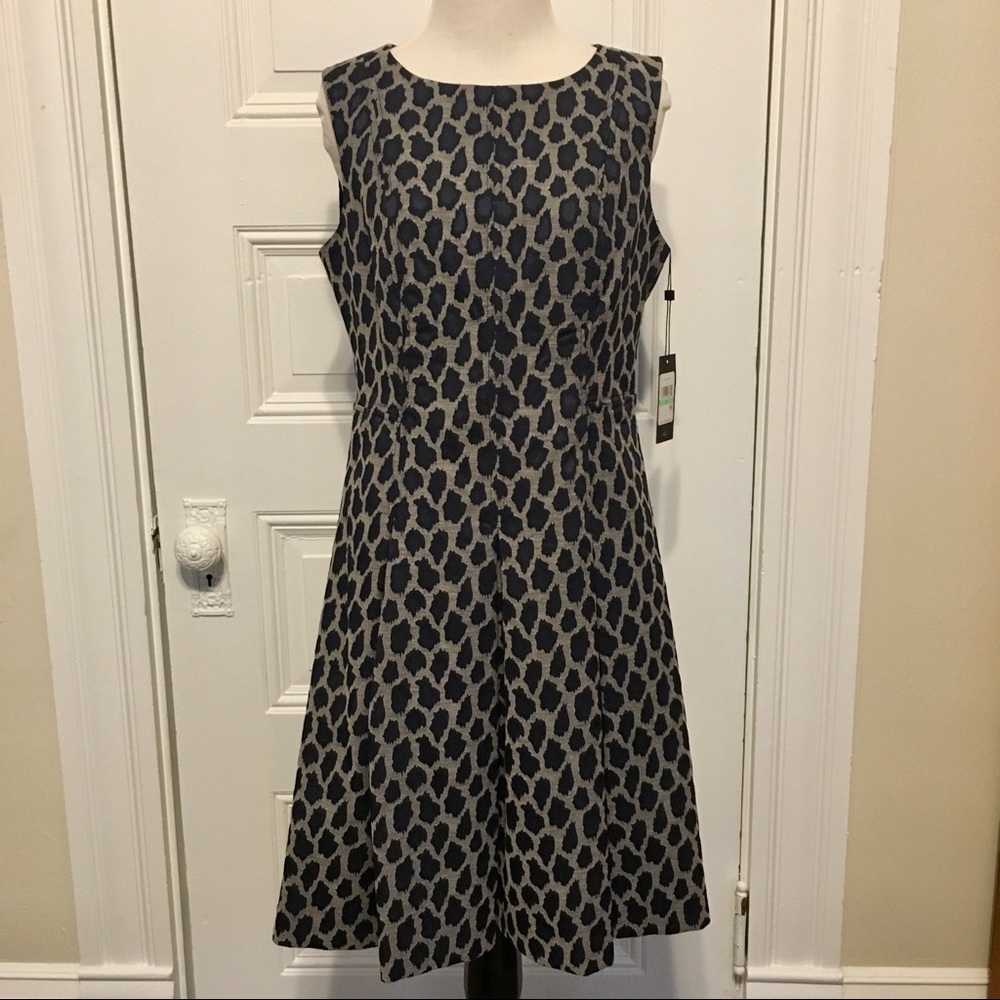 ✨NWT Tommy Hilfiger Grey & Navy Animal Print Dress